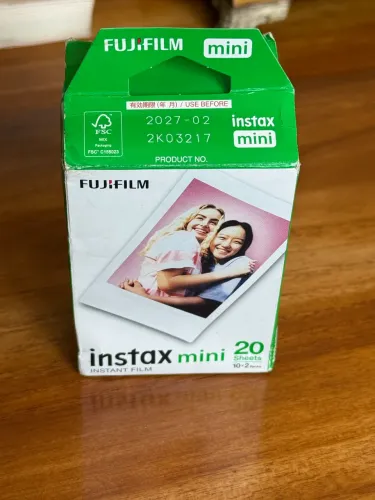 Filme Instax Mini Fujifilm (20 fotos)