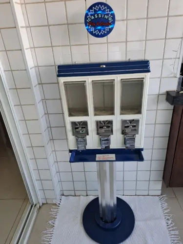 9 Máquinas de Vendas de Balas Retrô - Ideal para seu Negócio Próprio e Decoração!