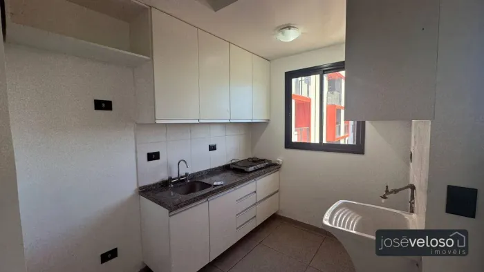 Apartamento com 1 dormitório para alugar, 58 m² por R$ 2.430,00/mês - Rebouças - Curitiba/