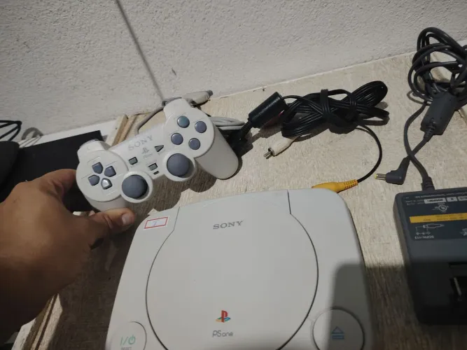 Ps1 com imagem meio escura