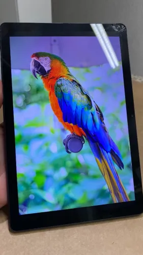 Lenovo Tab M10 3ª Ger | TB328XU 4G (com chip) | 32GB 10.1" | 100% funcional (detalhe tela)