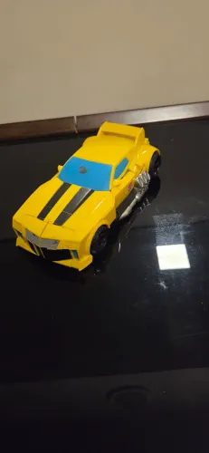 Transformers Cyberverse Bumblebee - Hasbro (carro- 20cm)