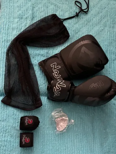 Kit Naja Black Line > Luvas + Bandagem + Protetor Bucal + Bolsa