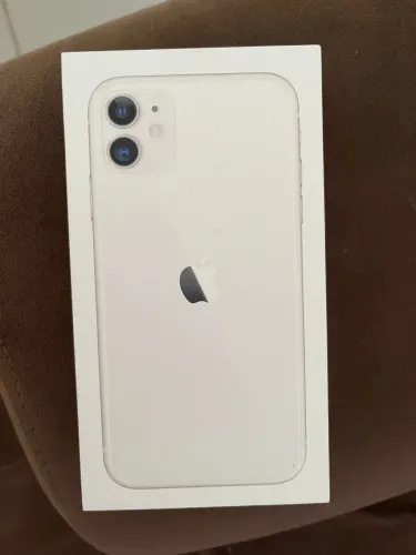 Iphone 11 64GB na caixa único dono