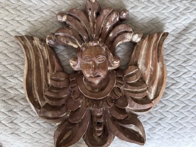 Anjo barroco em madeira escultura entalhe peça decorativa sacra