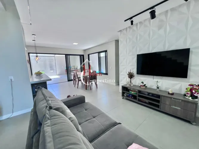 Casa com planejados e 3 quartos à venda em condominio fechado em Jundiai