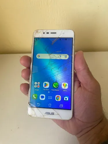 Asus zenfone max 3 tela trincada e demorando para carregar