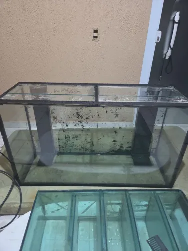 Aquario 336 litros + sump 120 litros