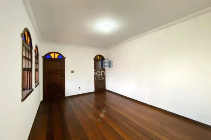 Casa para alugar com 213m², 3 quartos e 2 vagas