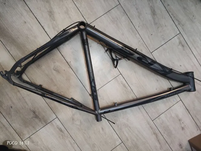 Quadro de bicicleta tamanho 21