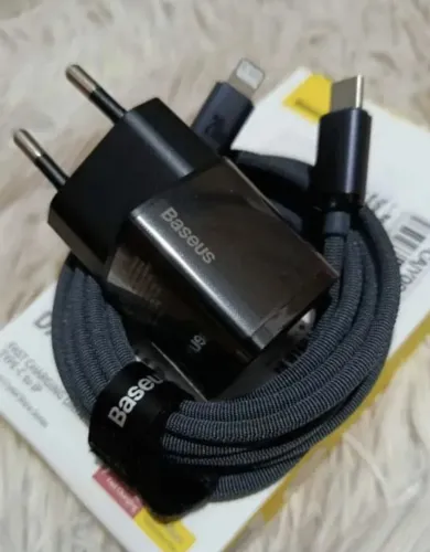 Carregador de iPhone Original Turbo Baseus 20W + Cabo