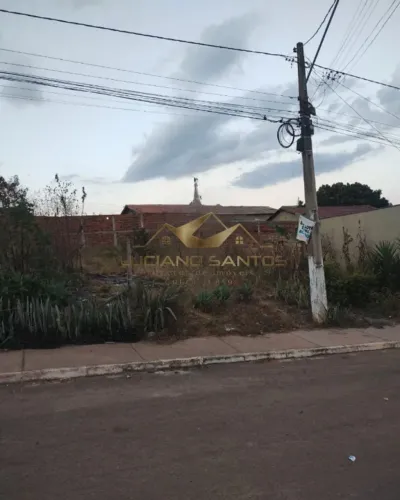 Vendo lote 250 mts na rua colégio selectos no queda do Descoberto  Aguas Lindas-GO