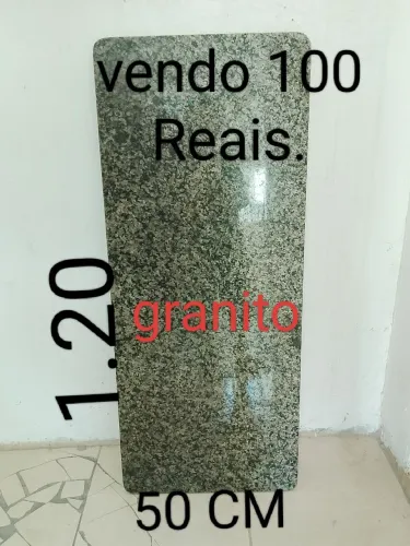 Pedra de granito 100 reais