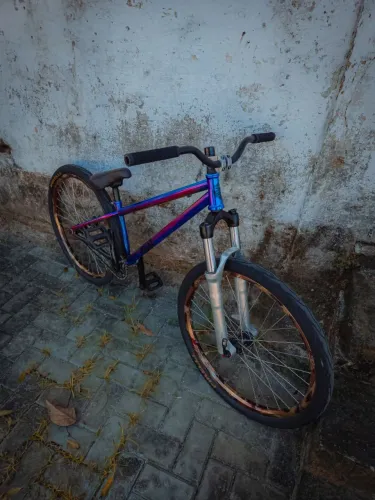 Pro x dirt pumptrack wheeeling
