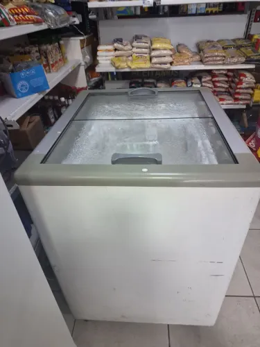Freezer horizontal duas portas de vidro