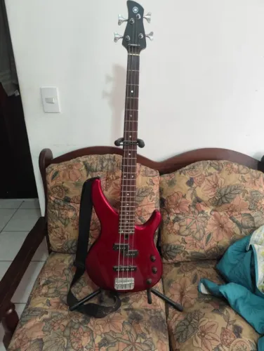 Contrabaixo Yamaha TRBX 174 Vermelho