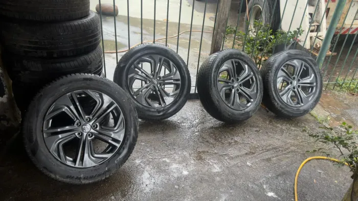 Vendo jogo de rodas Tiggo 5,7,8 5x108 aro 18 