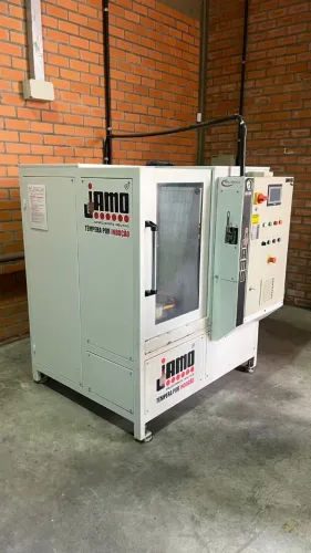 Maquina de têmpera por indução para hastes, eixos, pinos e buchas