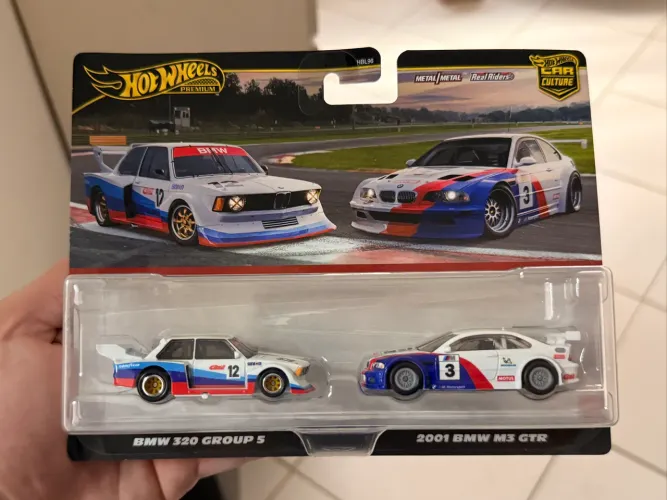 Hot wheels premium 2 Pack duplo Bmw 320 + M3 GTR