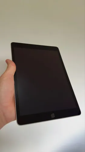 iPad 9ª Geração 64GB - Excelente Estado e Funcionando Perfeitamente
