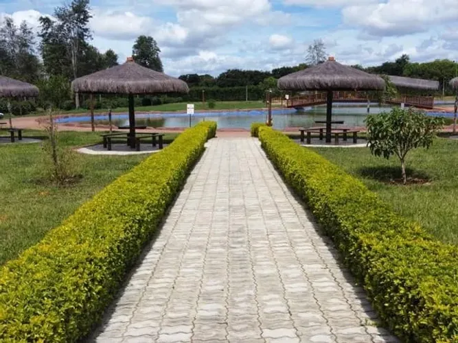 Lote à Venda no Condomínio Haras Camping Clube 