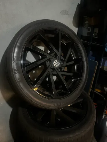 Rodas Aro 18 com pneus meia vida ?