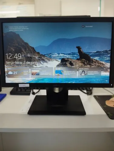Monitor Dell LED 18,5" Com Base Original Organizadora de Cabos