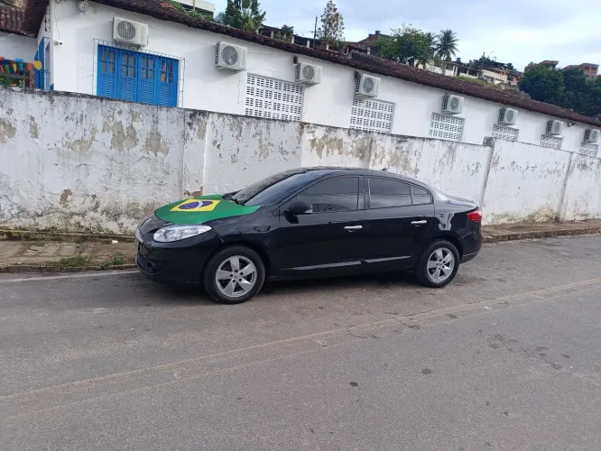 Renault Fluence Sed. Dynamique 2.0 16V Flex Aut. 2012