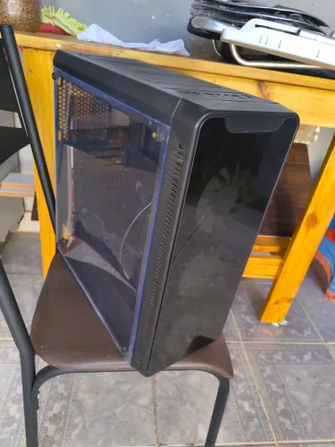Gabinete gamer usado