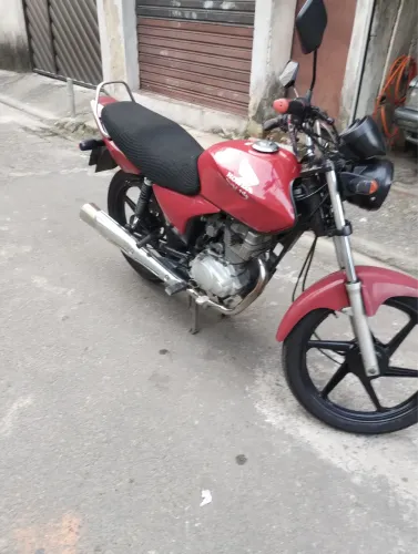 Vendo titan 150 * leia a descrição *