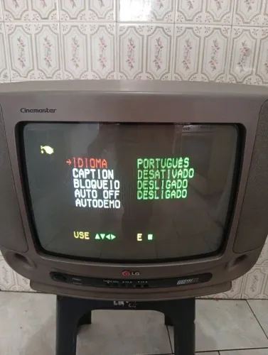 Tv antiga LG 14 polegadas funcionando perfeitamente