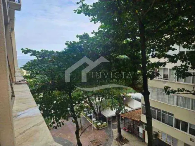 Incrivel conjugado na quadra da praia com vista lateral mar!!!!