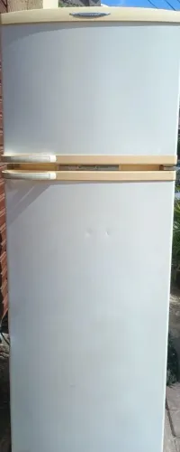 geladeira frost free funcionando perfeitamente SÓ hoje $800