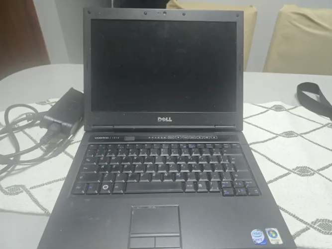 Notebook Dell antigo para retirar peças