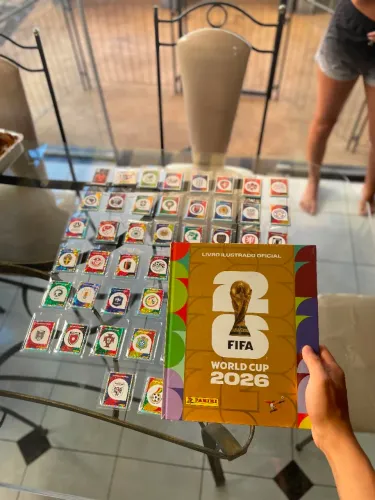 Kit Álbum Copa do mundo dourado + Todas as figurinhas - Álbum completo 2026