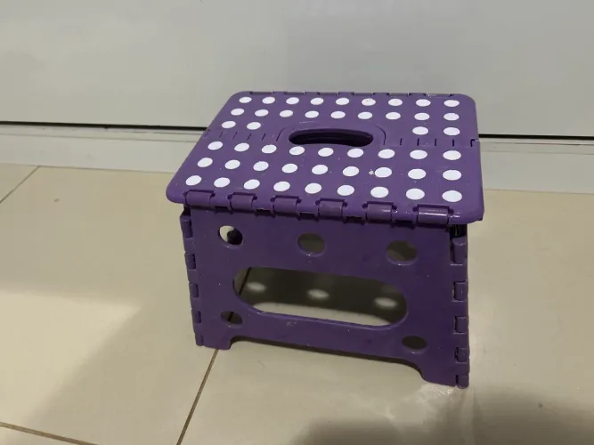 Banco portátil roxo