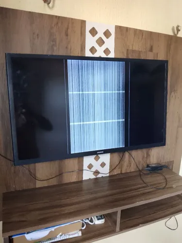 TV Samsung 32 polegadas com defeito