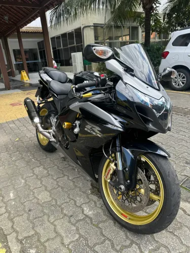 Suzuki gsx-r 1000 srad