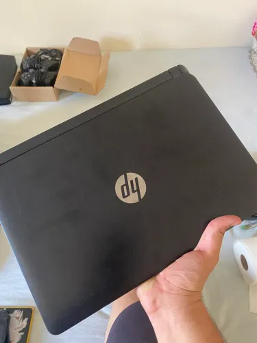 Notebook HP com Defeito - Para Reparo ou Retirada de Peças