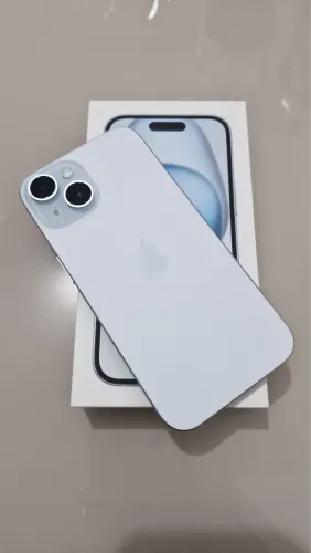 iPhone 15 usado