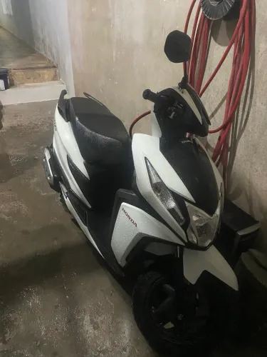 Scooter Moto Honda Elite 125 2025 20000 km
