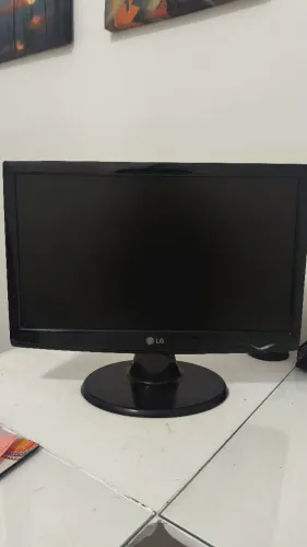Monitor LG Flatron LCD - Excelente Estado