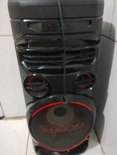 LG XBOOM CAIXA DE SOM TOTALMENTE NOVA (com controle original)
