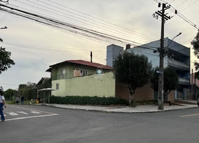 Excelente Sobrado no Alto Boqueirão