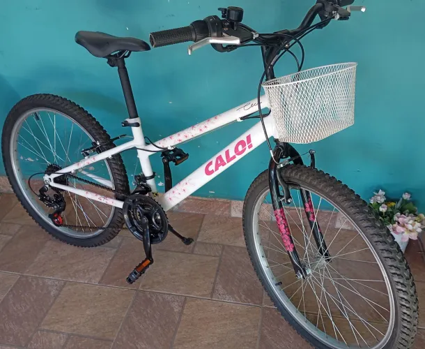 Bicicleta Caloi Ceci aro 24, 21 marchas