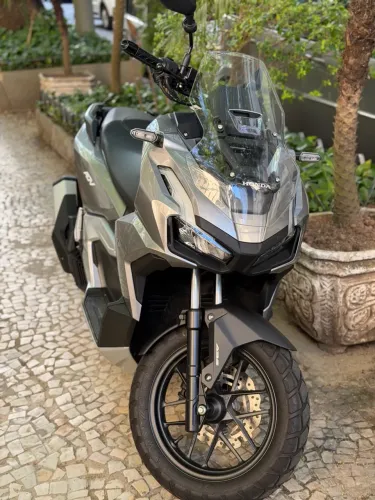 Honda Adv 160 / 2026 / 2.399km