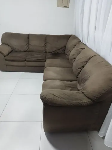 Sofa de canto   $1.000