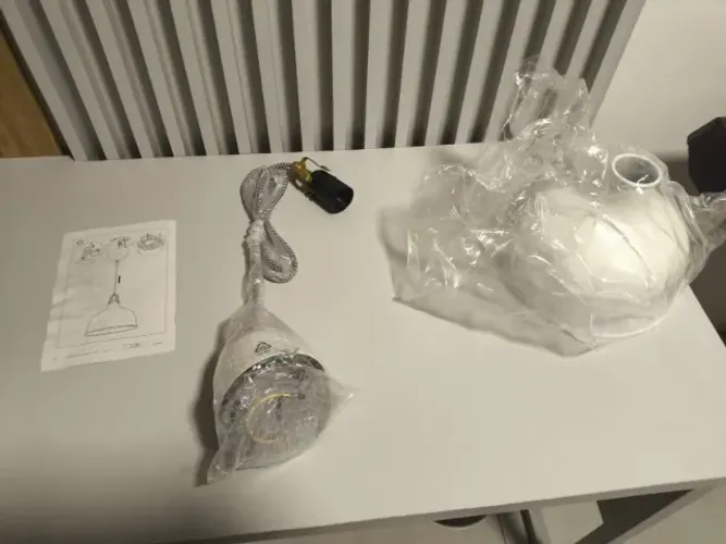 Luminária Pendente IKEA Ranarp Off-White 23cm -Nova com caixa aberta. Sem uso. (Importado