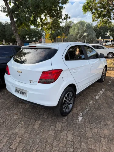 Chevrolet Onix Hatch LTZ 1.4 8V Flex Power Mec. 4P 2016