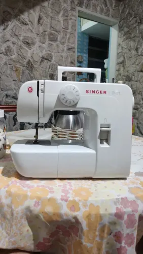 Máquina de Costura Singer Start 